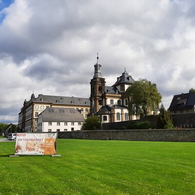 Bild vergr&ouml;&szlig;ern: Gymnasium von Büren