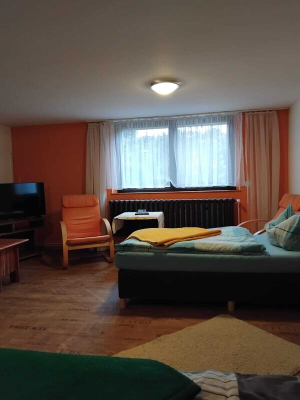 Bild vergr&ouml;&szlig;ern: Blick aufs Zimmer