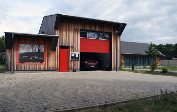 Bild vergr&ouml;&szlig;ern: FFW Klasdorf 2